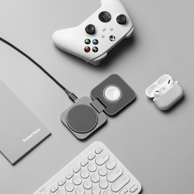 Oplad dine trådløse devices med denne pad